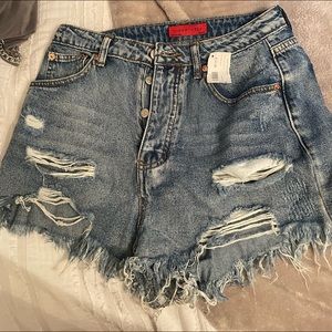 Signature 8 Jean Shorts